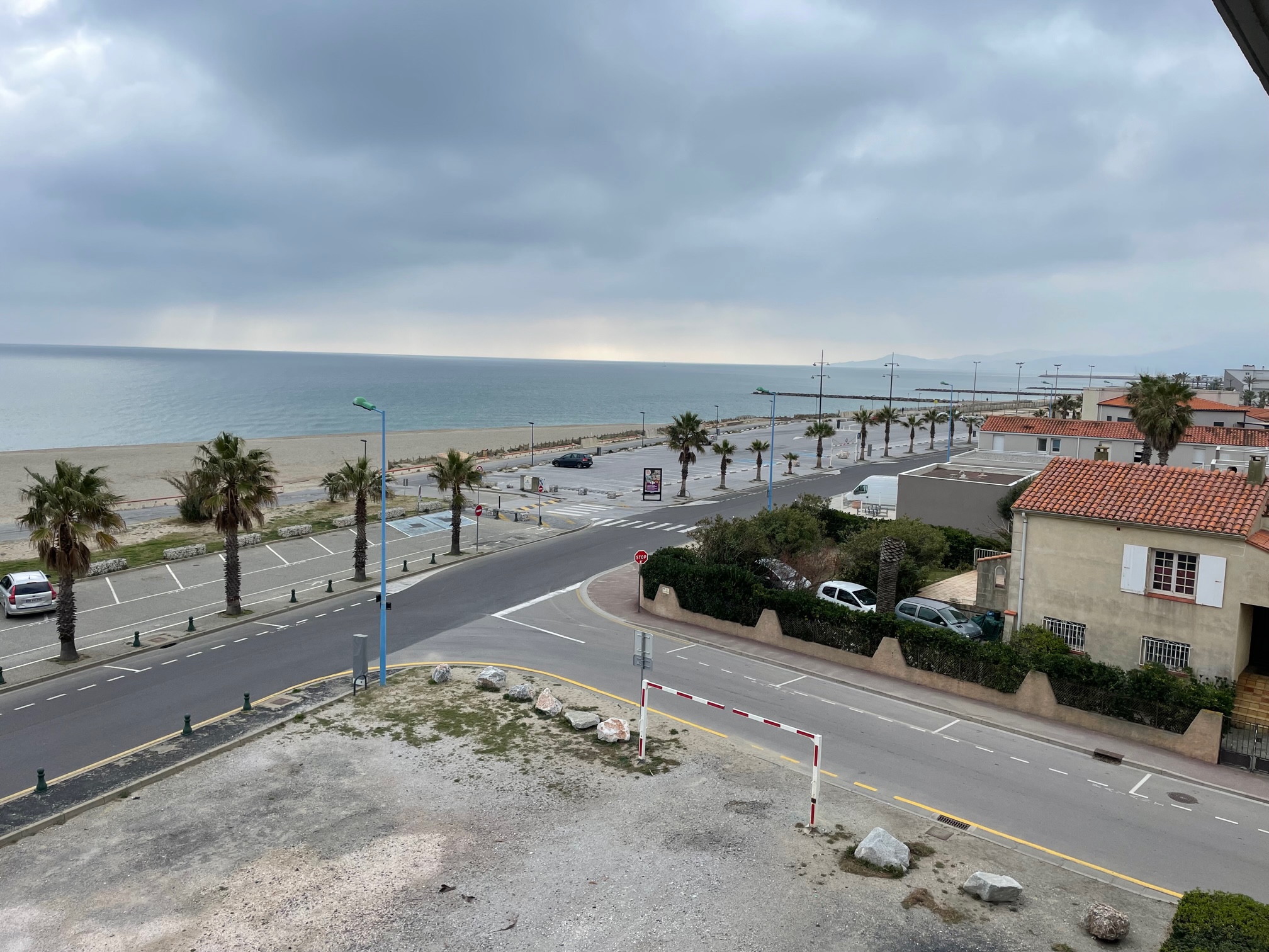 Photo de la promenade au bord de la mer